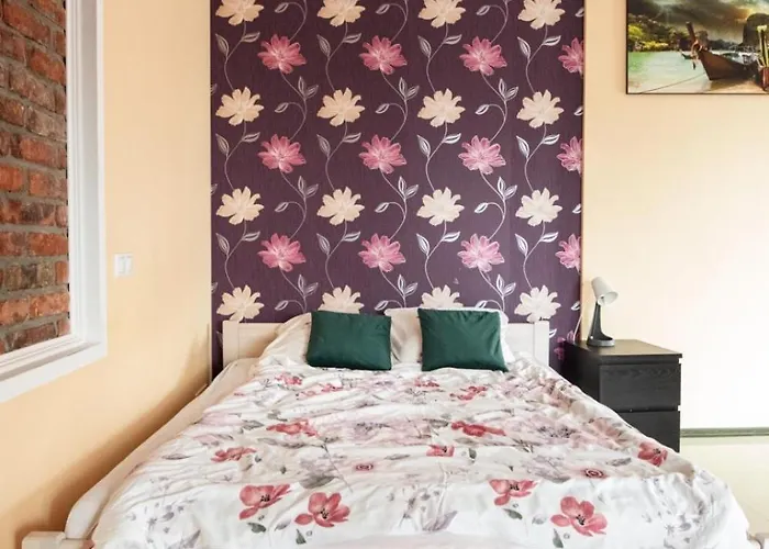 Homely Sauna, Jacuzzi And Free Parking Pensjonat